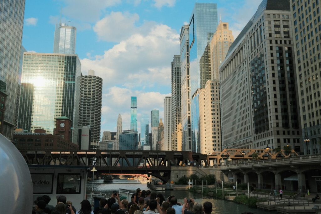 Chicago Architecture Tour Coupon: Save Money While Exploring the Windy City 🏙️